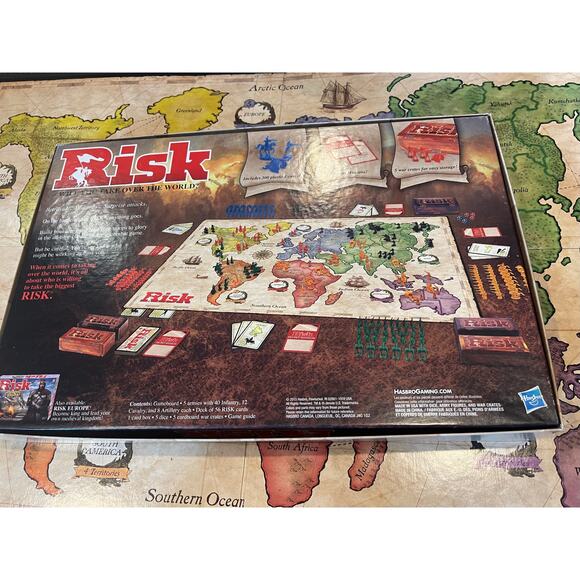 Risk The Game of Strategic Conquest Board Game Hasbro 2015 Modern Complete - Picture 7 of 7